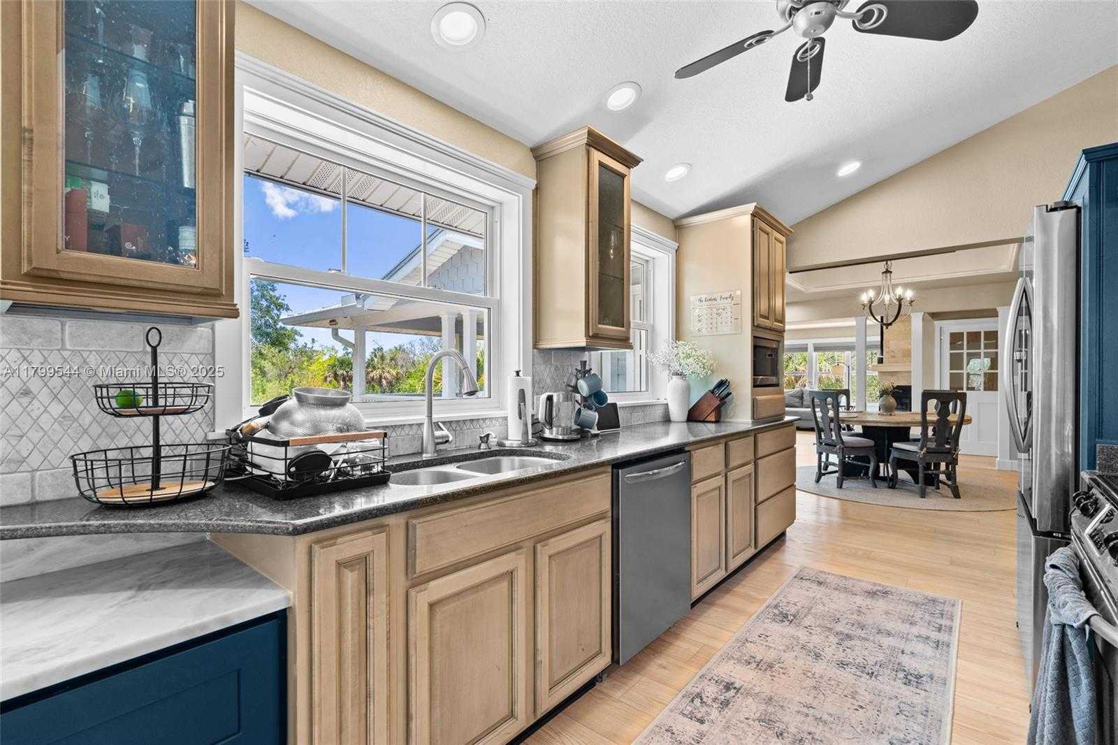 Small Image of 18250 PARKRIDGE CT, Fort Myers Number 12