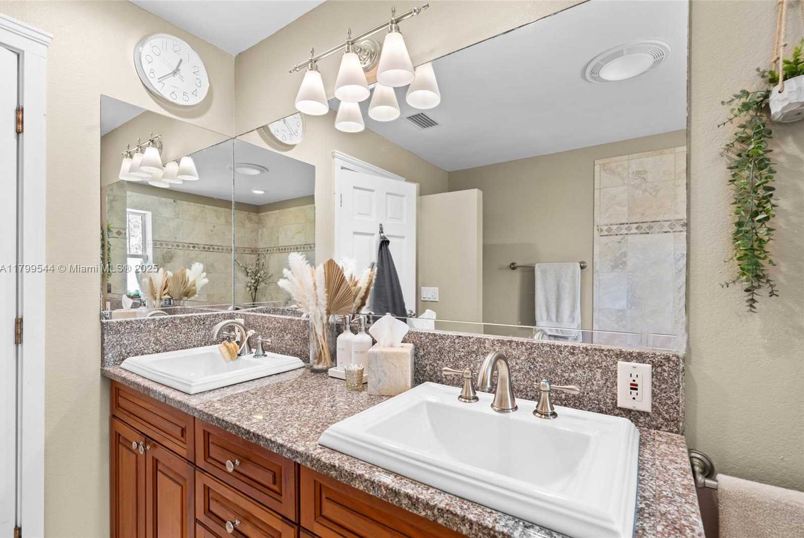 Small Image of 18250 PARKRIDGE CT, Fort Myers Number 20