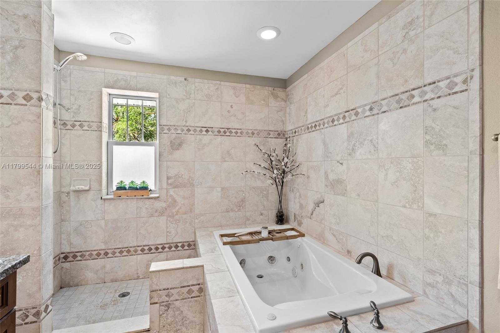 Small Image of 18250 PARKRIDGE CT, Fort Myers Number 21