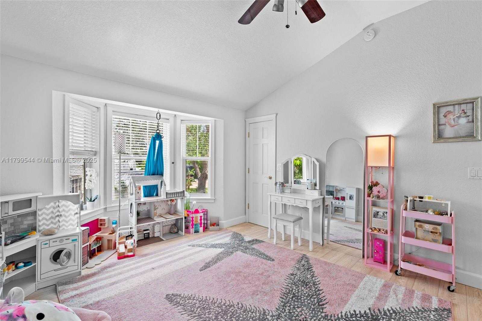 Small Image of 18250 PARKRIDGE CT, Fort Myers Number 23