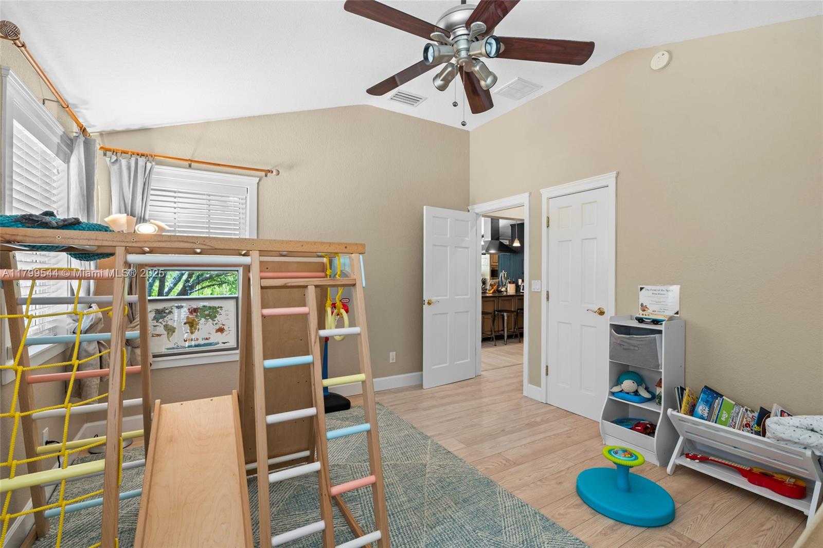 Small Image of 18250 PARKRIDGE CT, Fort Myers Number 25