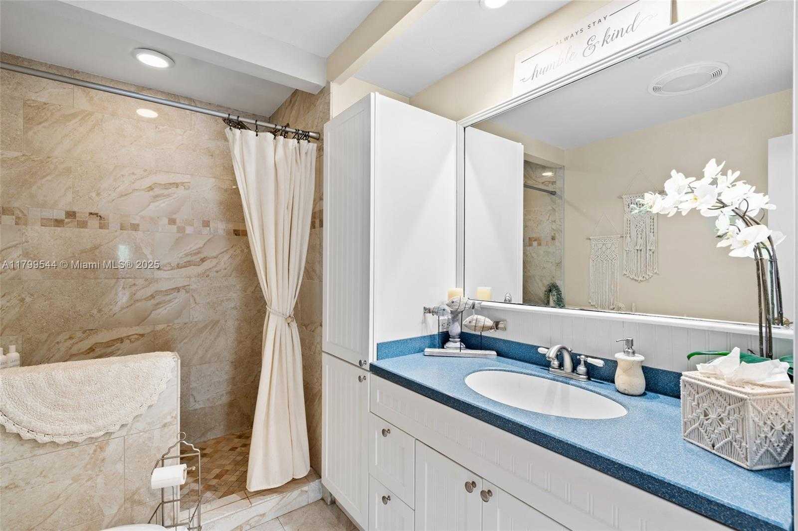 Small Image of 18250 PARKRIDGE CT, Fort Myers Number 26