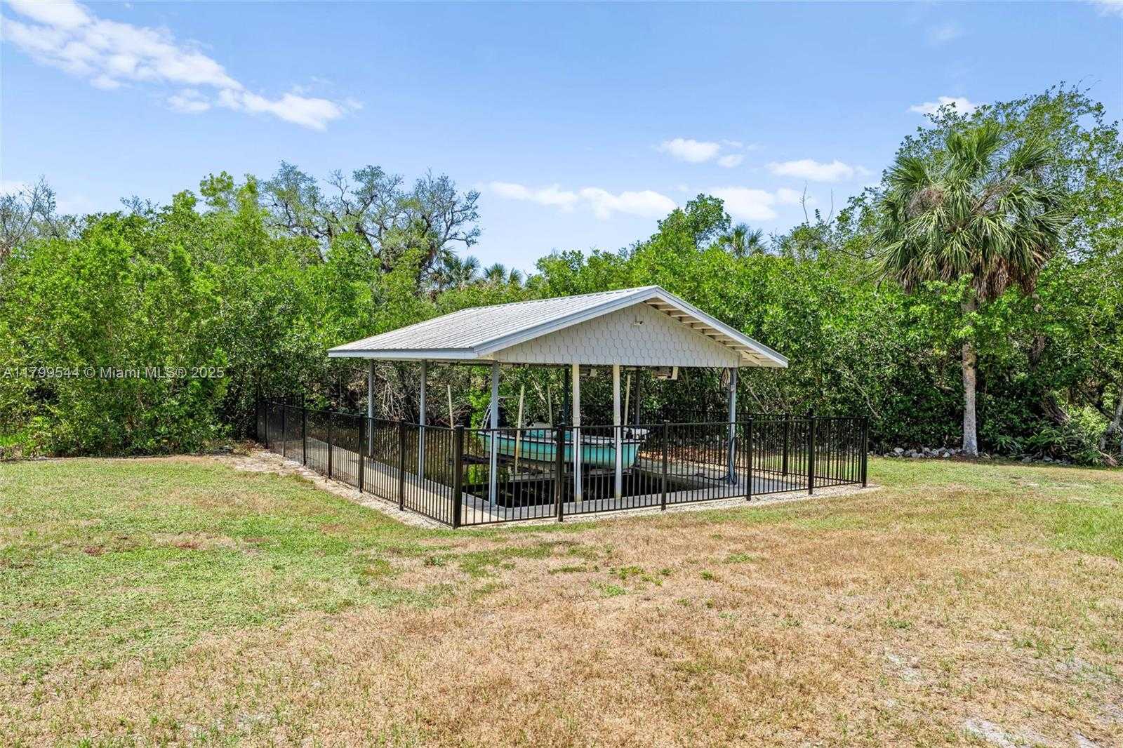 Small Image of 18250 PARKRIDGE CT, Fort Myers Number 47