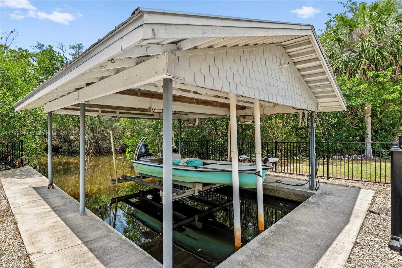 Small Image of 18250 PARKRIDGE CT, Fort Myers Number 48