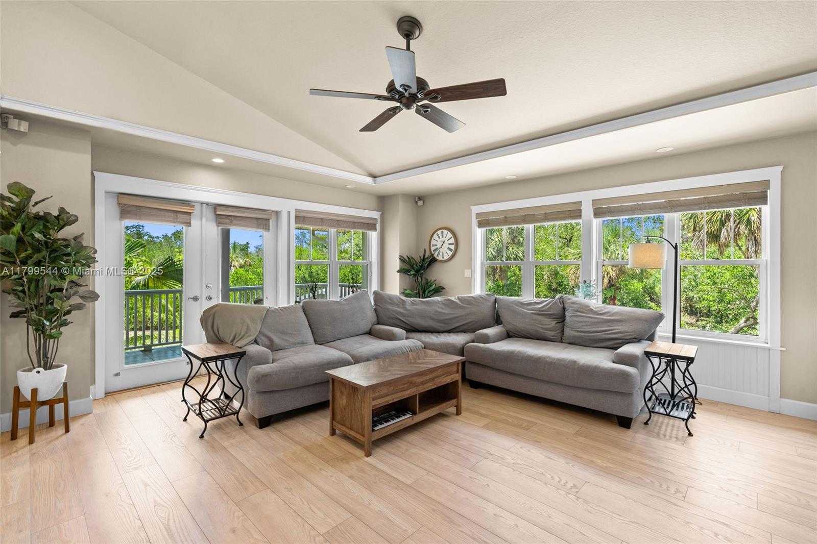 Small Image of 18250 PARKRIDGE CT, Fort Myers Number 5