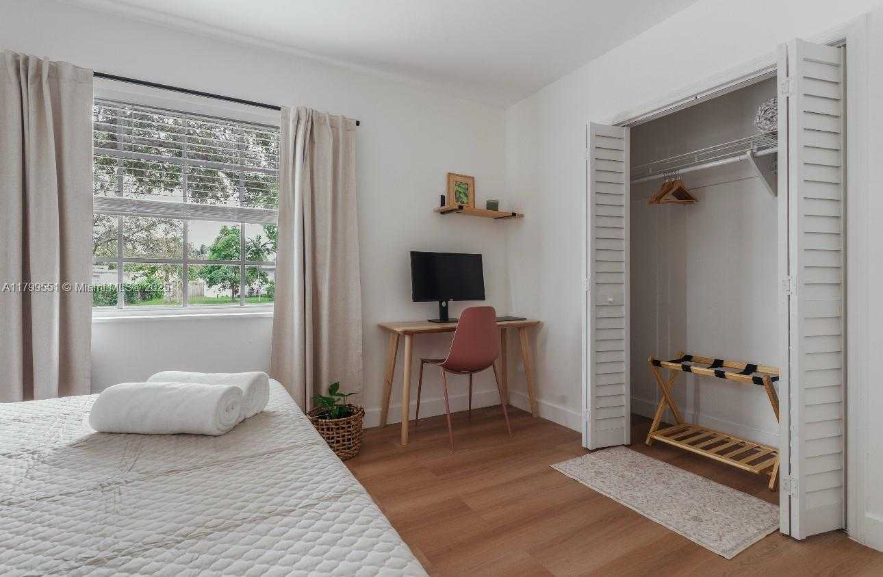 Small Image of 1153 NORTH EAST 158TH ST, North Miami Beach Number 11