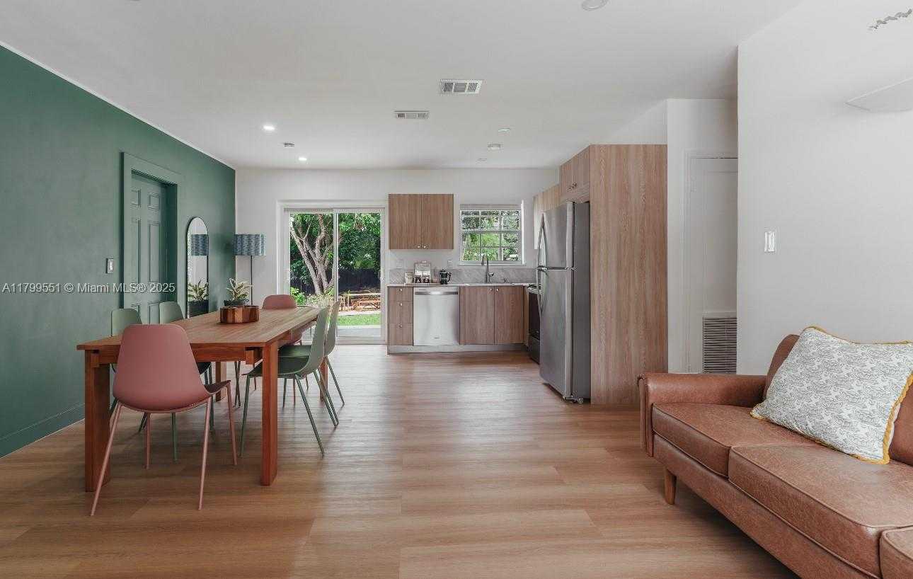 Small Image of 1153 NORTH EAST 158TH ST, North Miami Beach Number 2