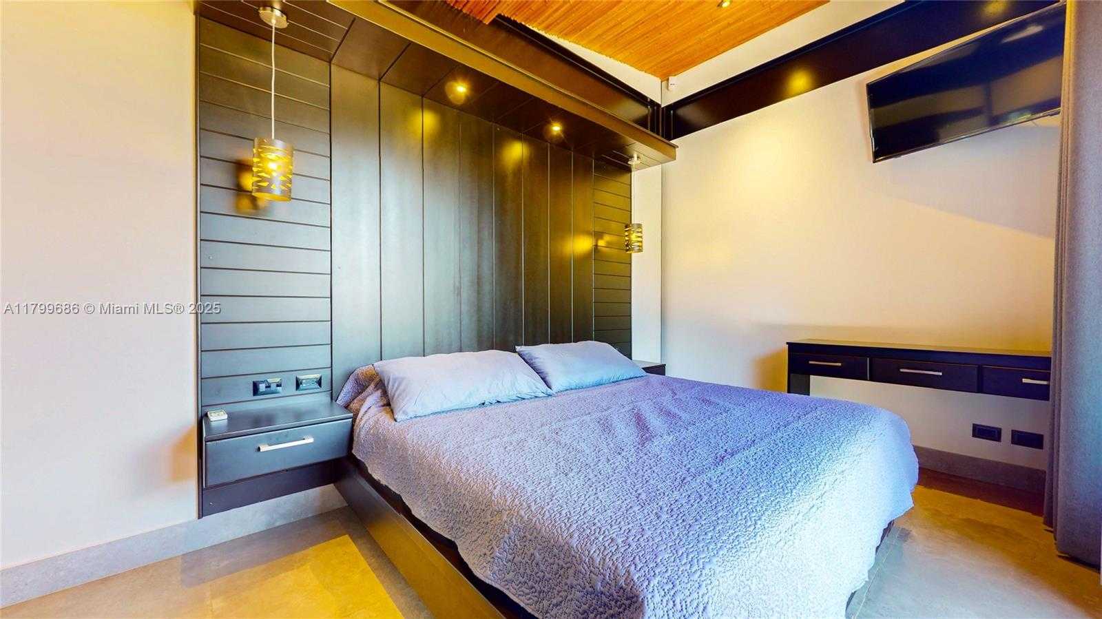 Small Image of 1 CASA DE ODYSSEY, Out of City Number 43