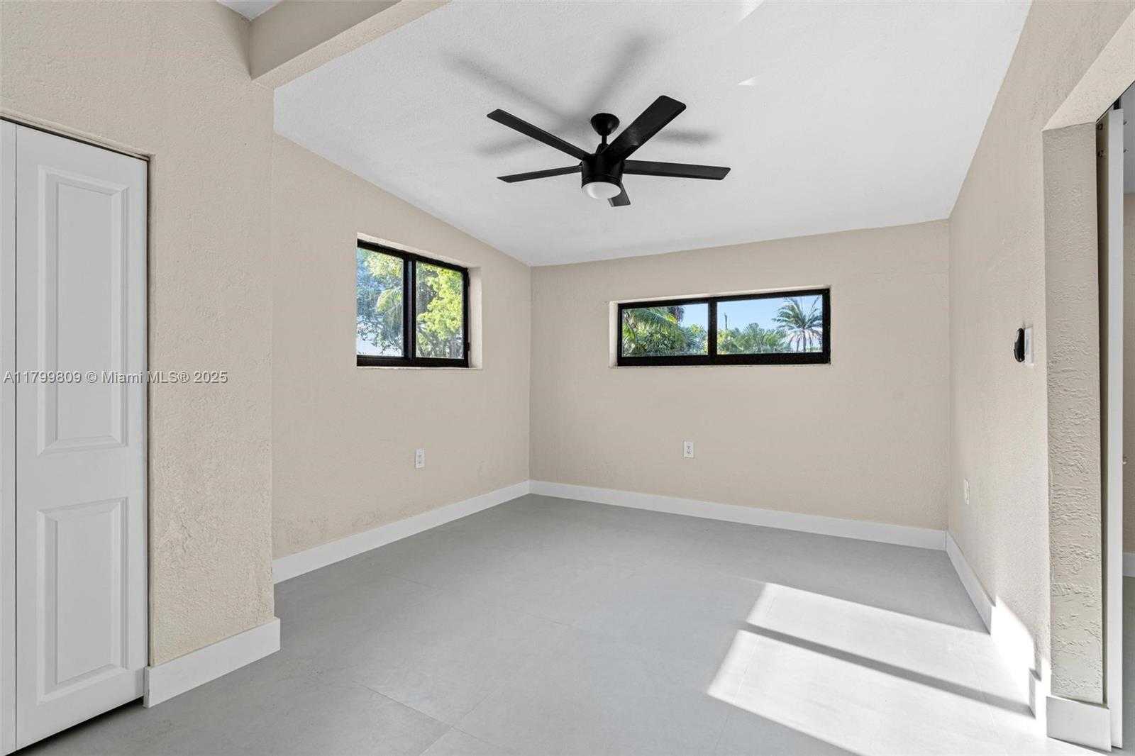 Small Image of 9300 MARINE DR, Cutler Bay Number 19