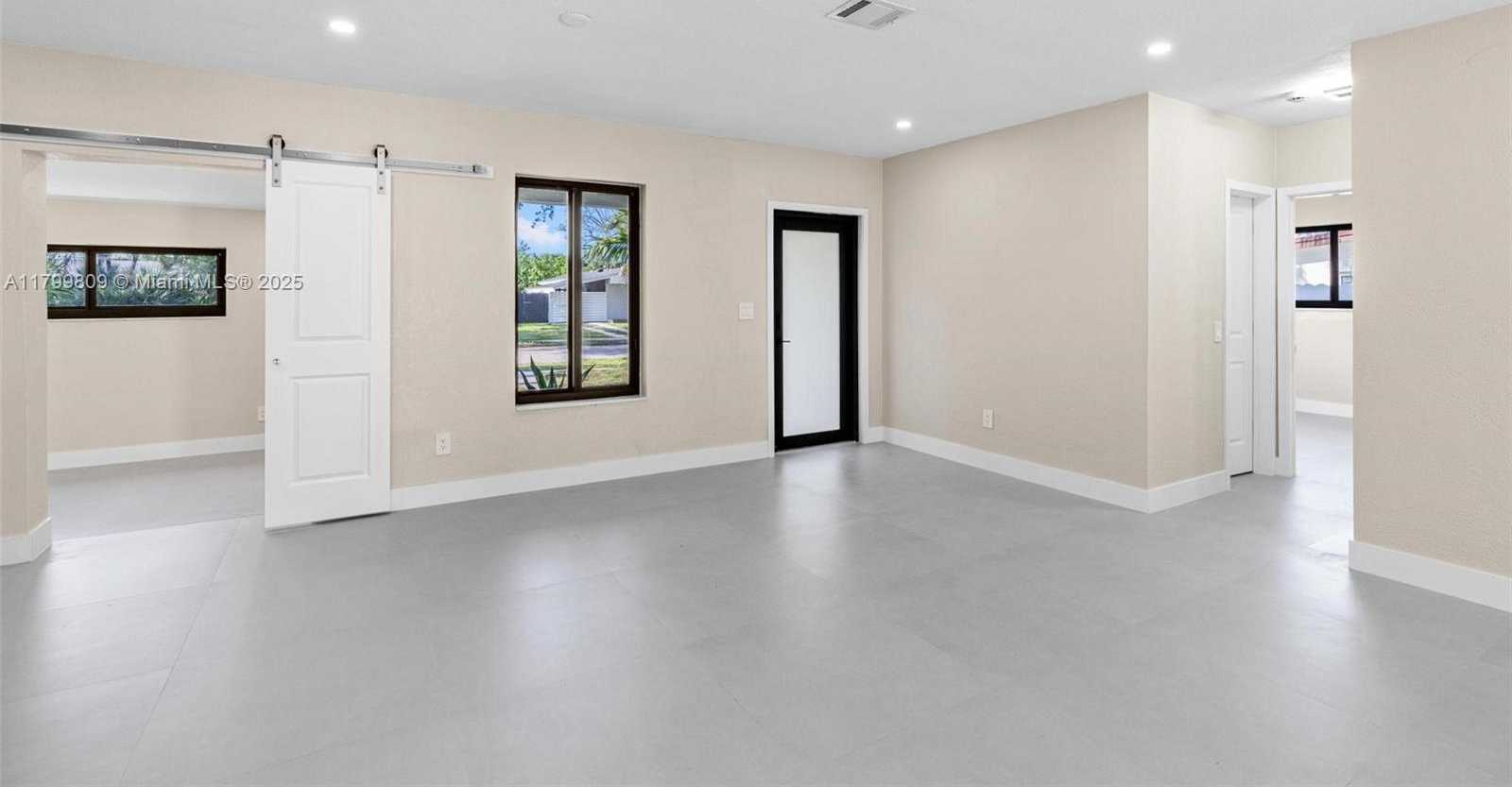 Small Image of 9300 MARINE DR, Cutler Bay Number 4