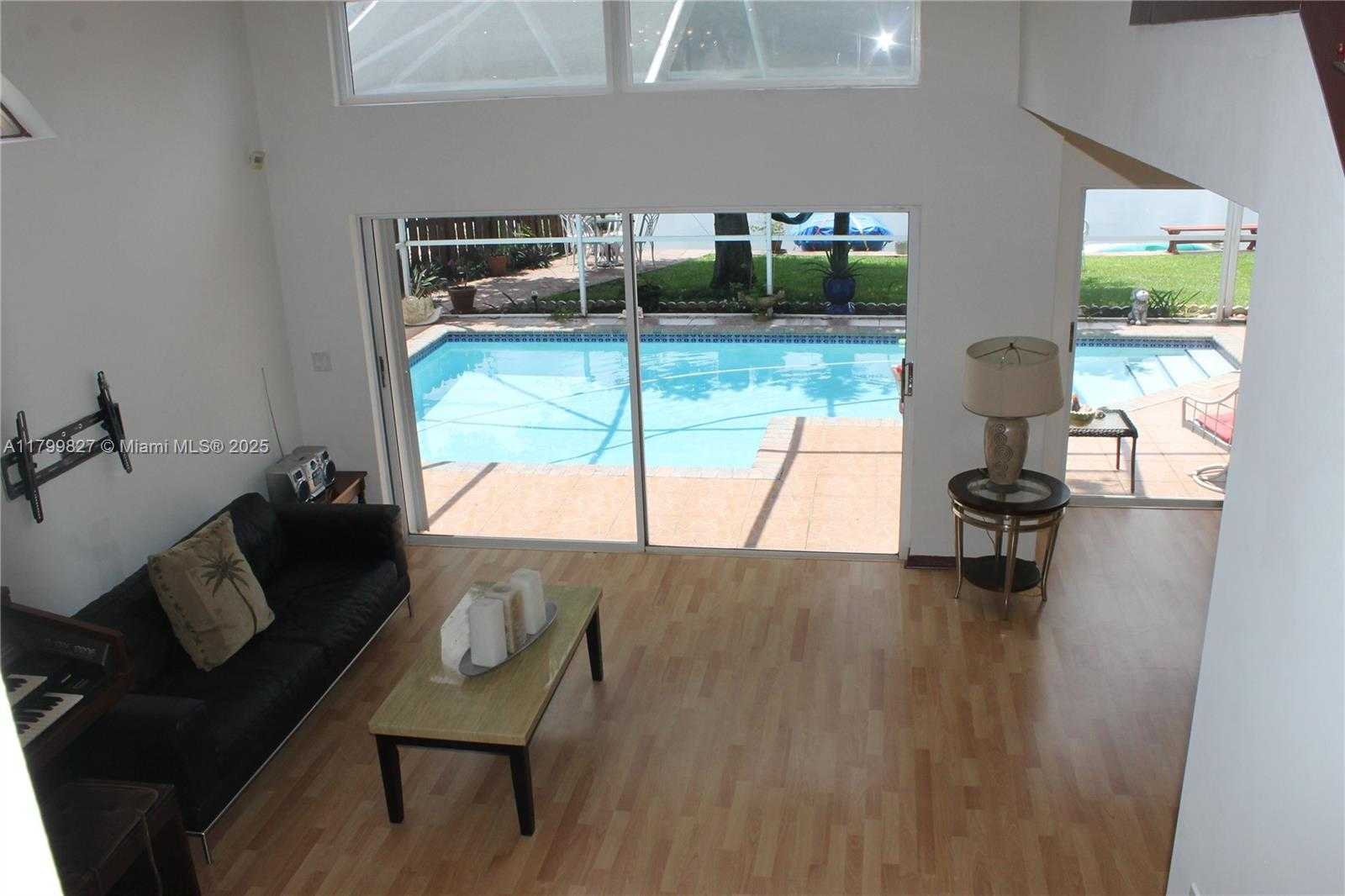 Small Image of 2601 REGALIA WAY, Cooper City Number 12