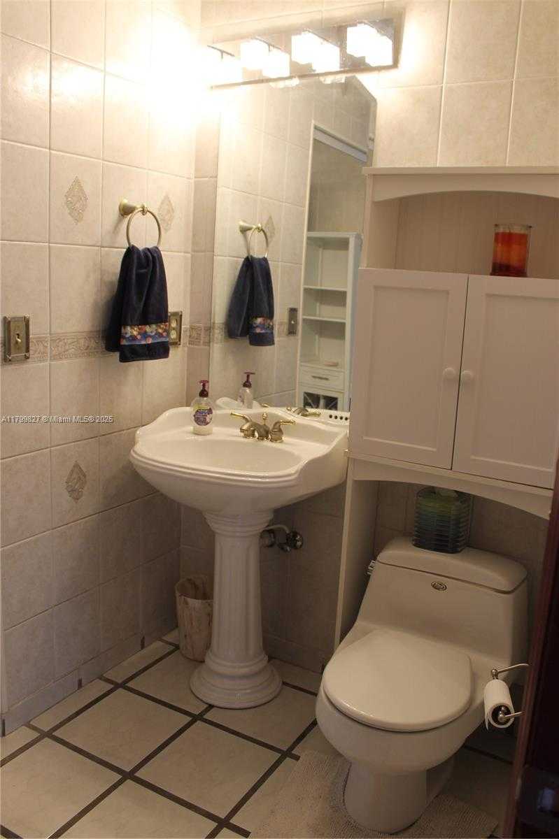 Small Image of 2601 REGALIA WAY, Cooper City Number 19