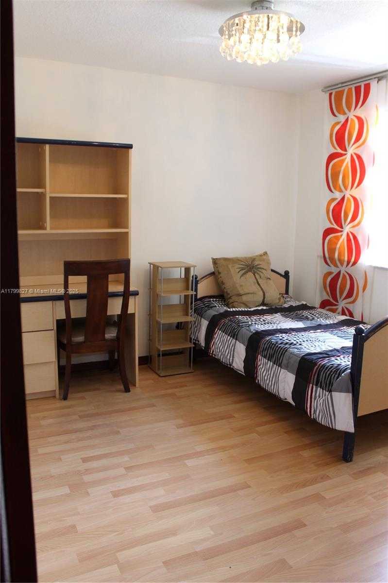 Small Image of 2601 REGALIA WAY, Cooper City Number 28