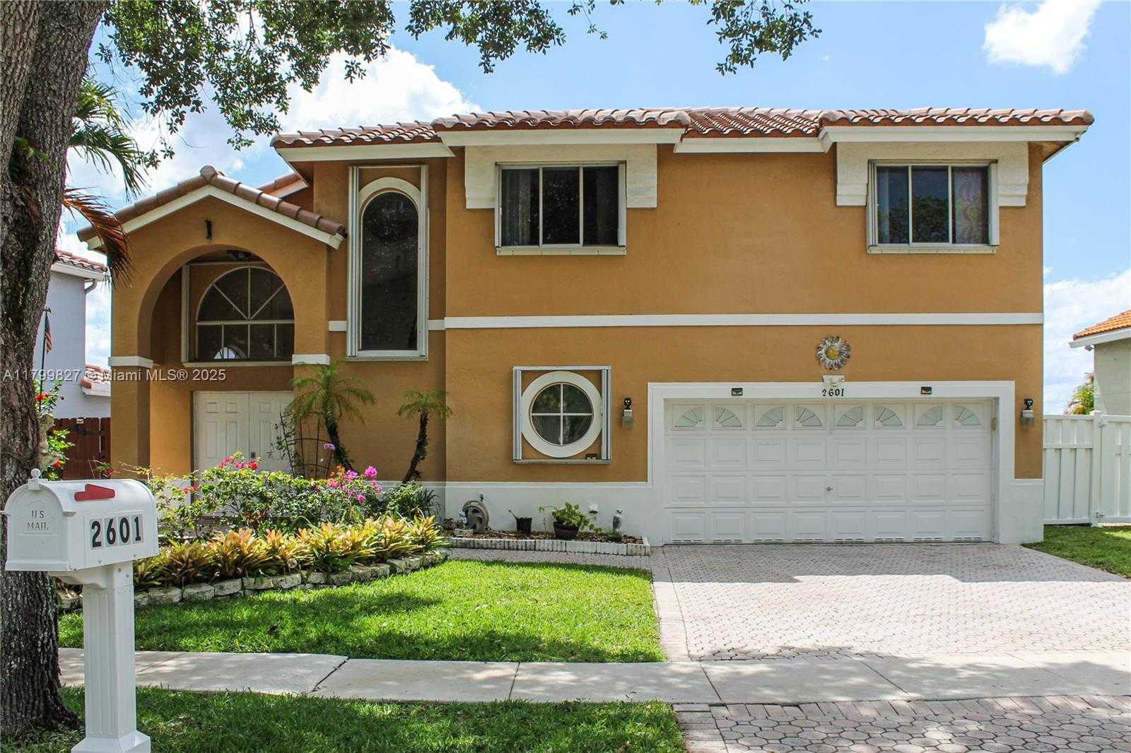 Small Image of 2601 REGALIA WAY, Cooper City Number 3