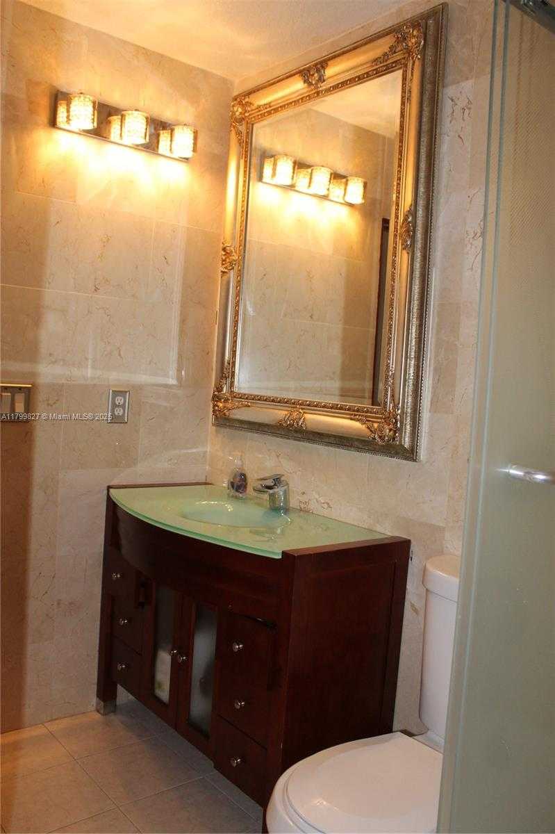 Small Image of 2601 REGALIA WAY, Cooper City Number 30
