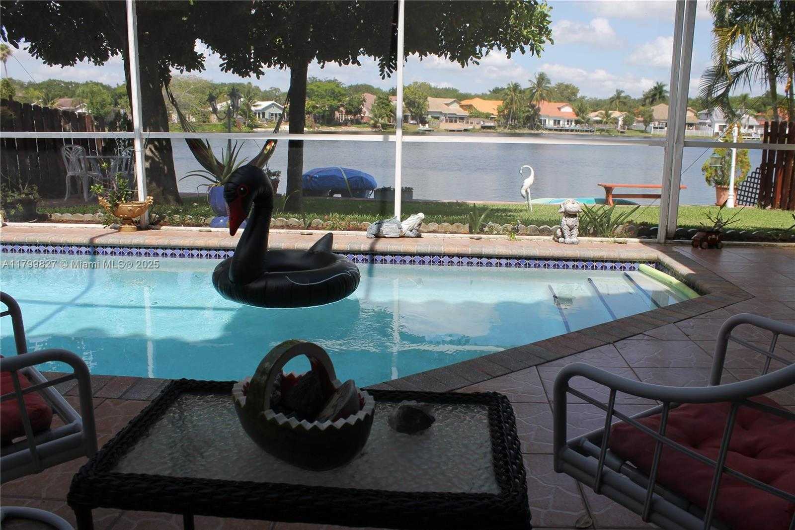 Small Image of 2601 REGALIA WAY, Cooper City Number 32
