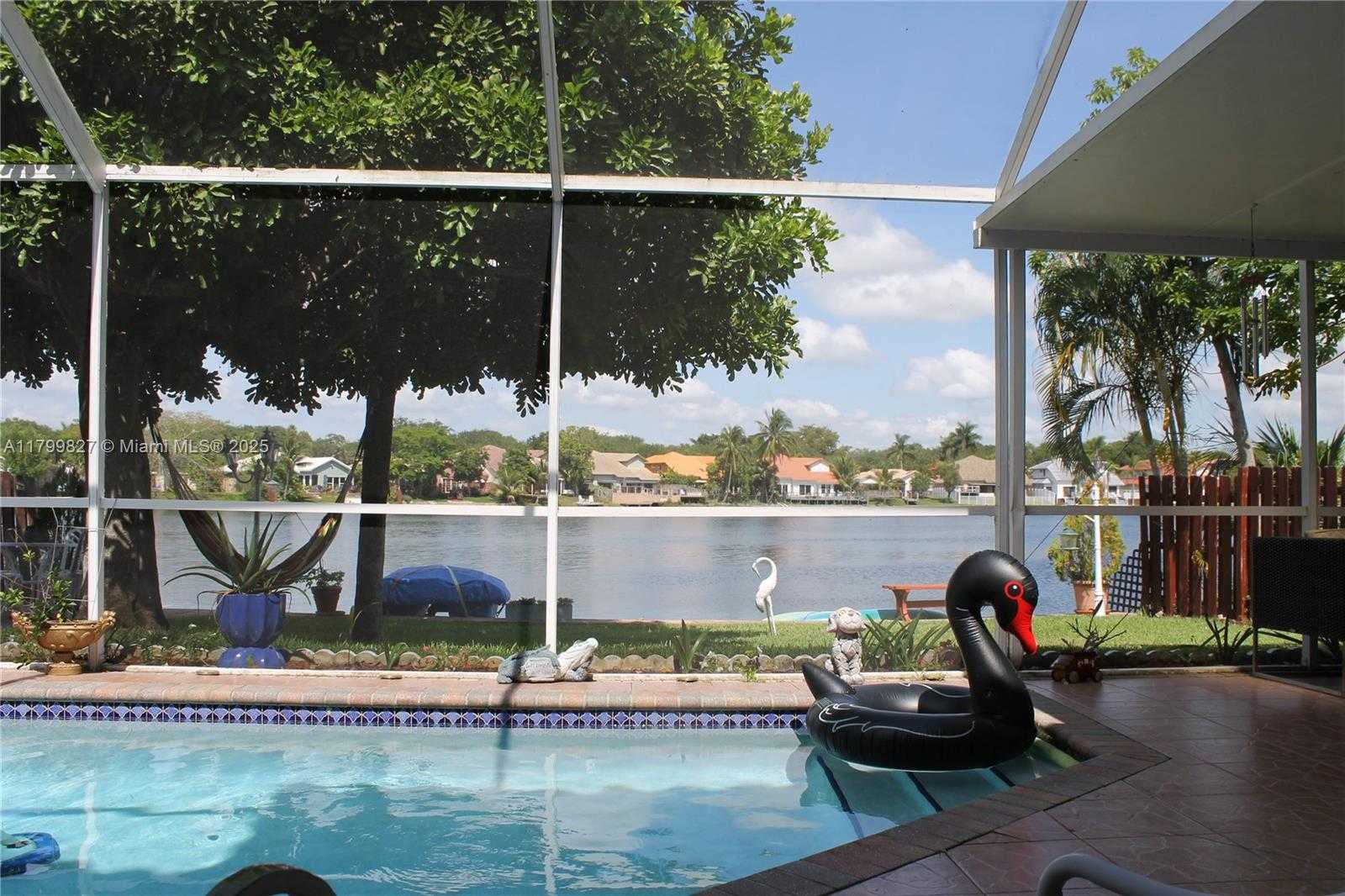 Small Image of 2601 REGALIA WAY, Cooper City Number 33