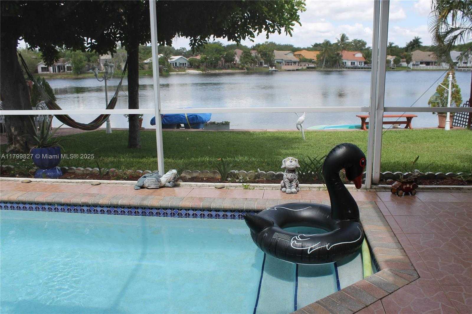 Small Image of 2601 REGALIA WAY, Cooper City Number 36