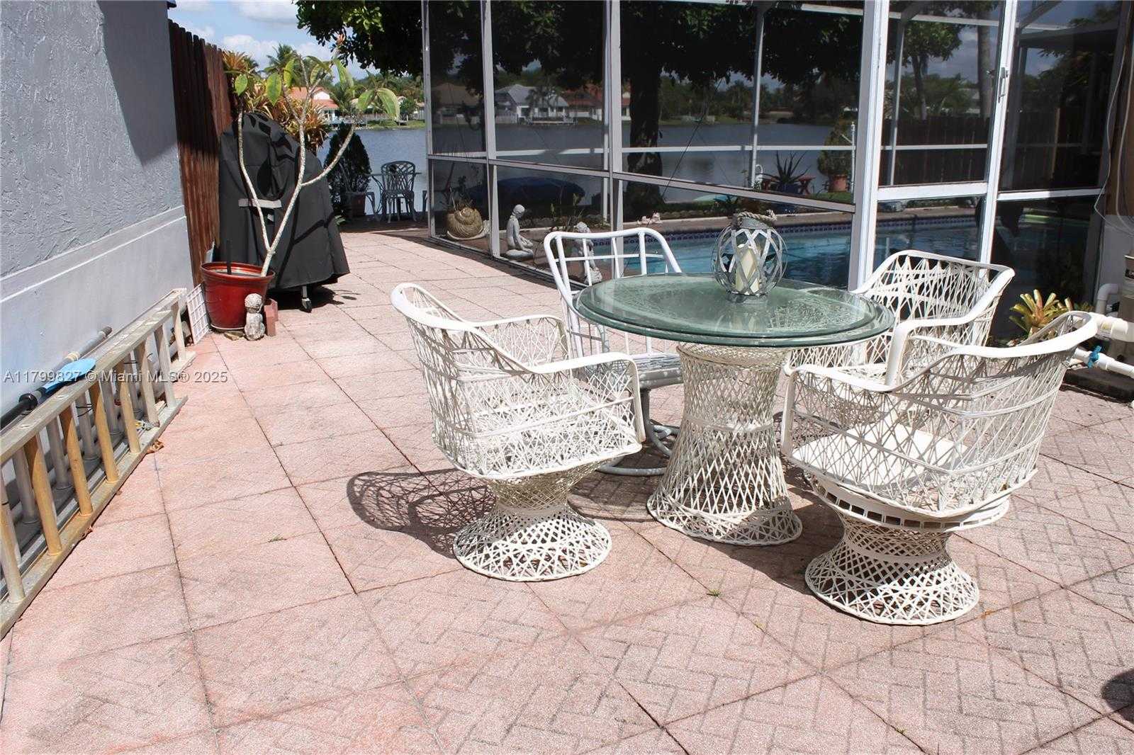 Small Image of 2601 REGALIA WAY, Cooper City Number 47