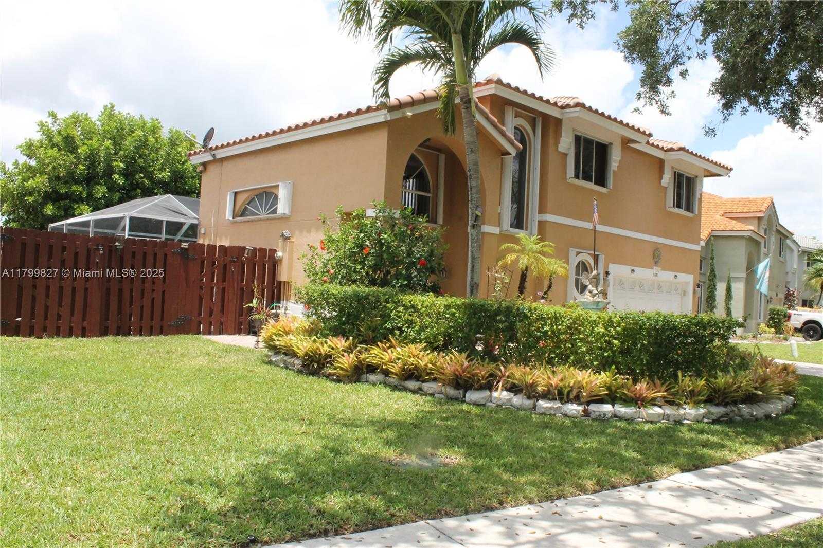 Small Image of 2601 REGALIA WAY, Cooper City Number 6