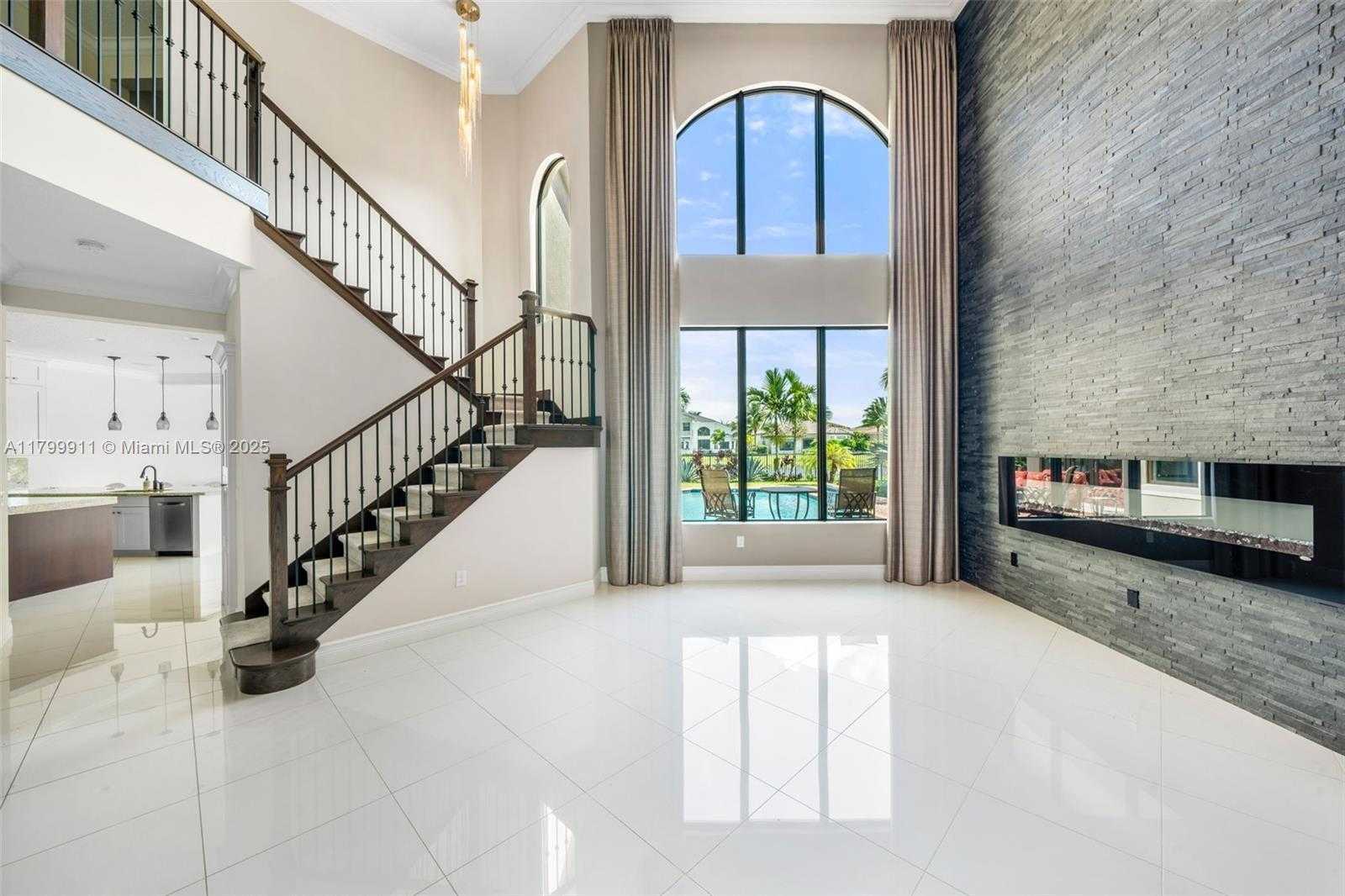 Small Image of 16796 STRASBOURG LN, Delray Beach Number 10