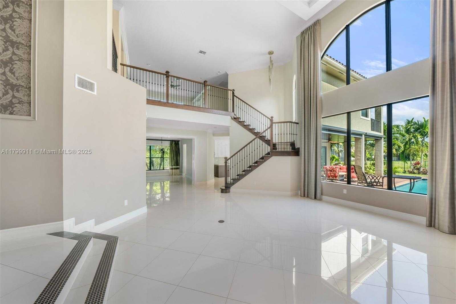Small Image of 16796 STRASBOURG LN, Delray Beach Number 9
