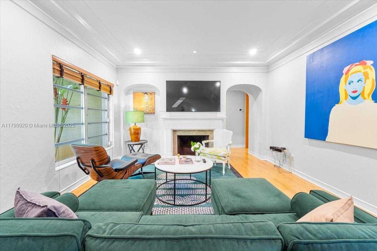 Small Image of 550 NORTH EAST 94TH ST, Miami Shores Number 4