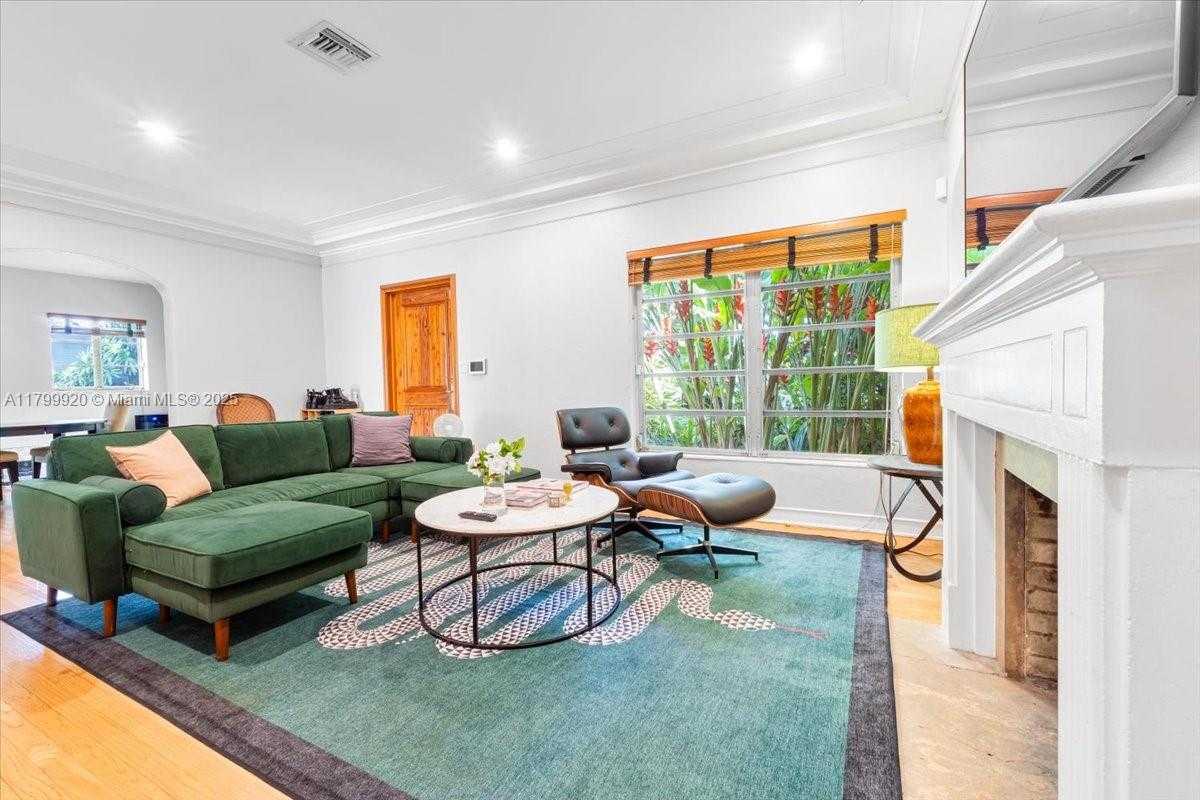 Small Image of 550 NORTH EAST 94TH ST, Miami Shores Number 5