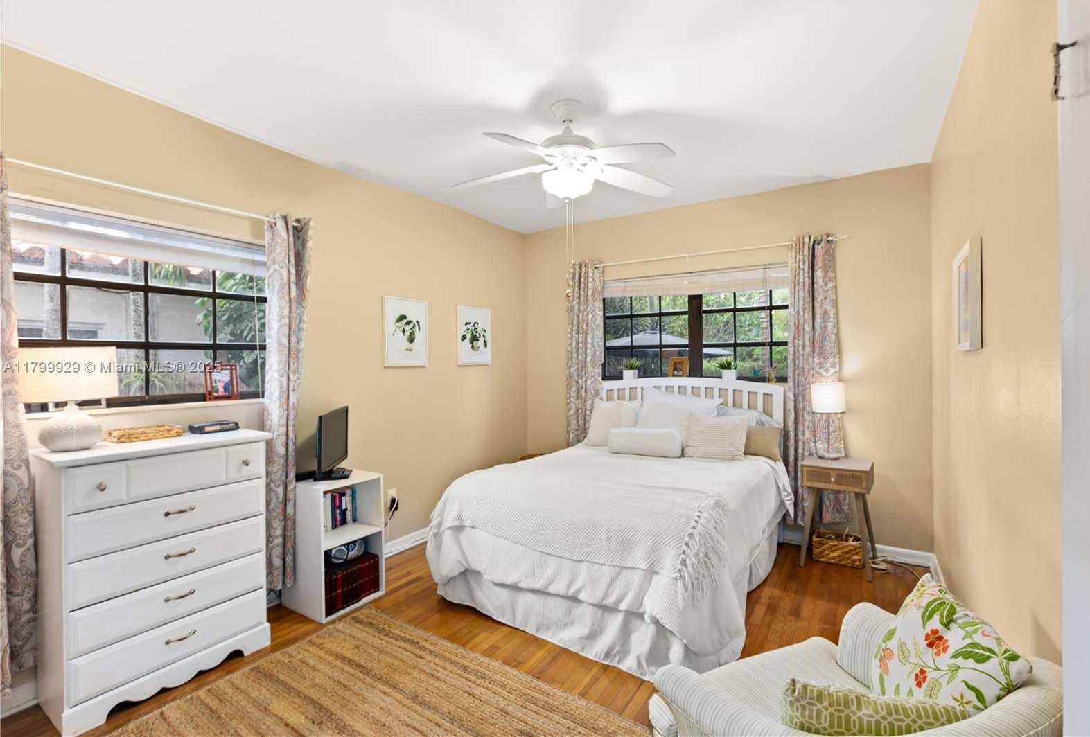 Small Image of 425 CADAGUA AVE, Coral Gables Number 17