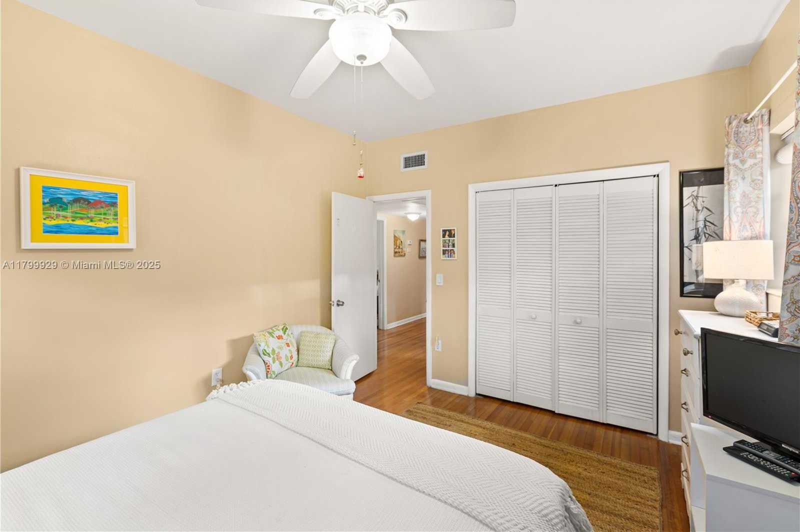 Small Image of 425 CADAGUA AVE, Coral Gables Number 18