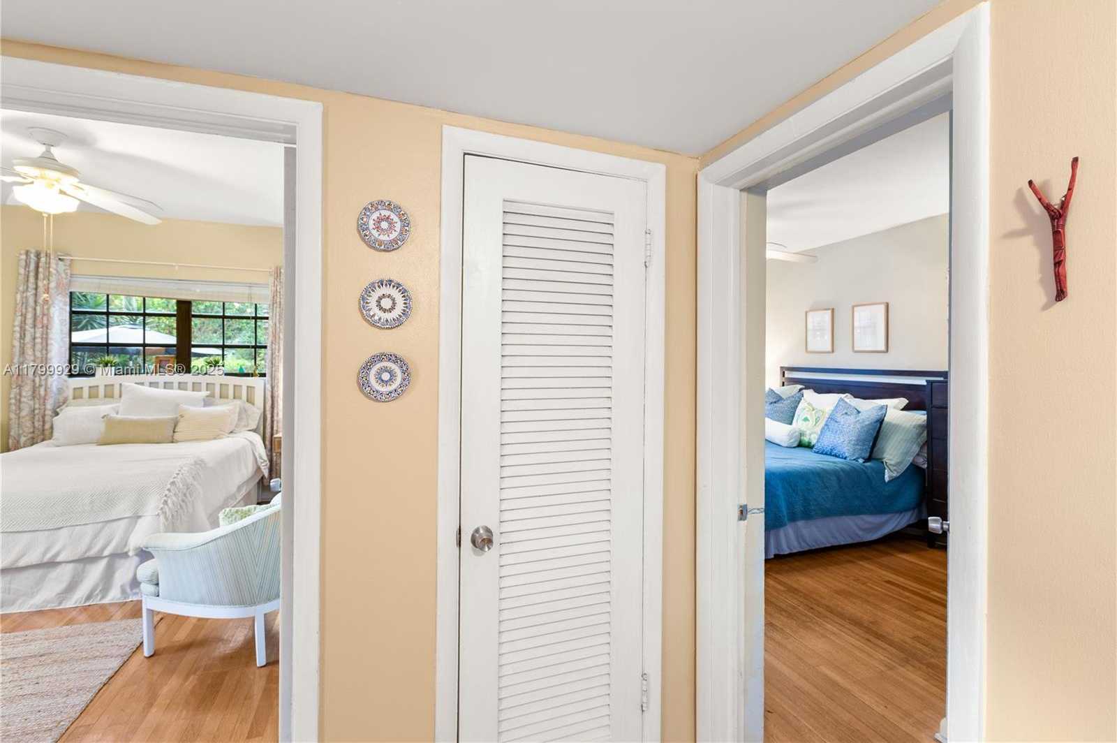 Small Image of 425 CADAGUA AVE, Coral Gables Number 20