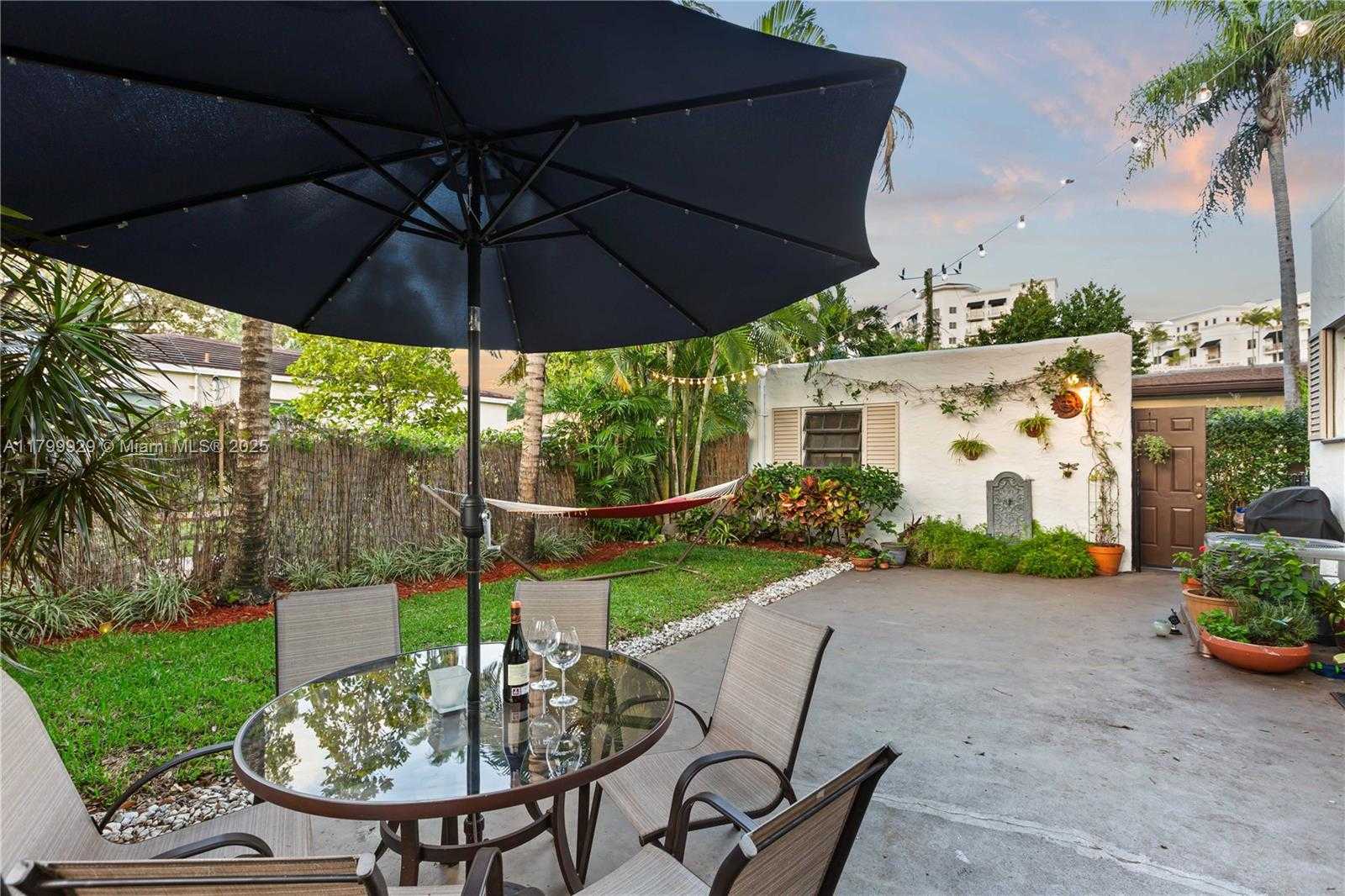 Small Image of 425 CADAGUA AVE, Coral Gables Number 25