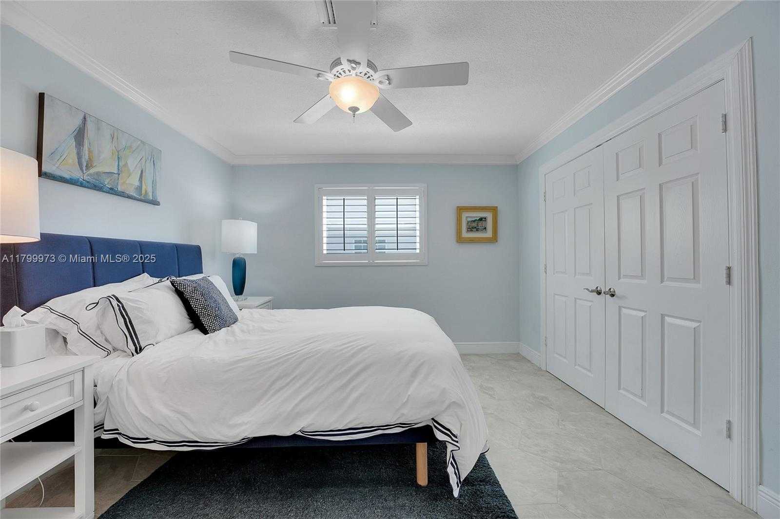 Small Image of 121 TACOMA LN, Palm Beach Shores Number 19