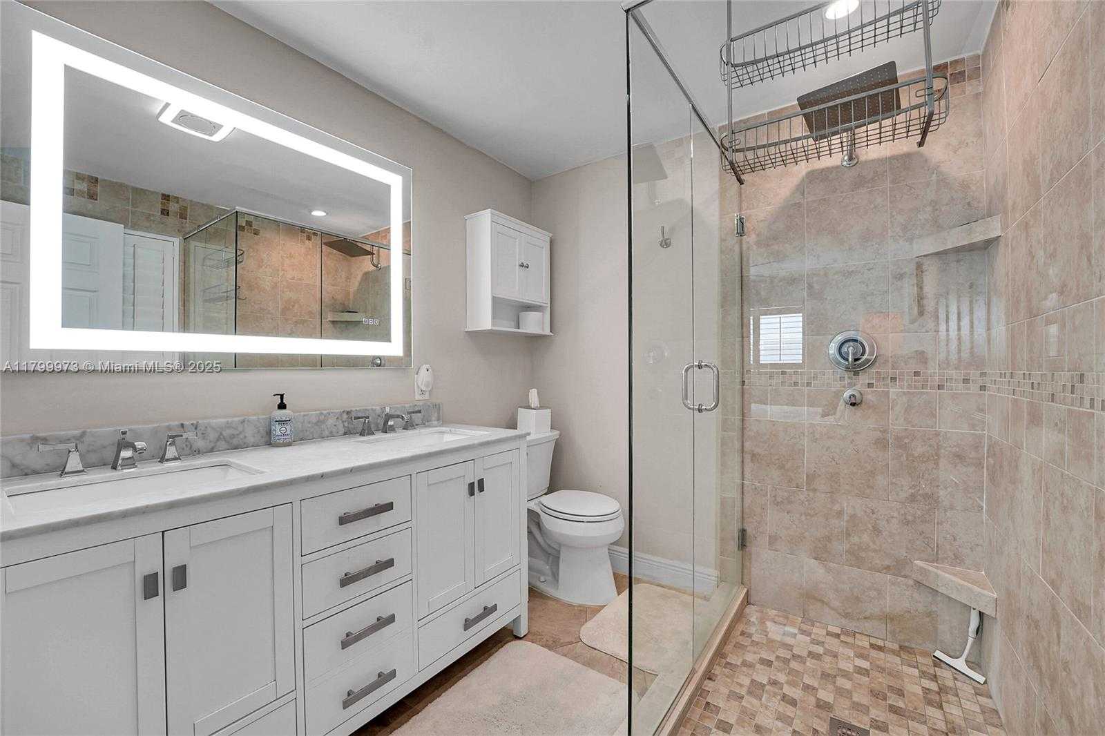 Small Image of 121 TACOMA LN, Palm Beach Shores Number 21
