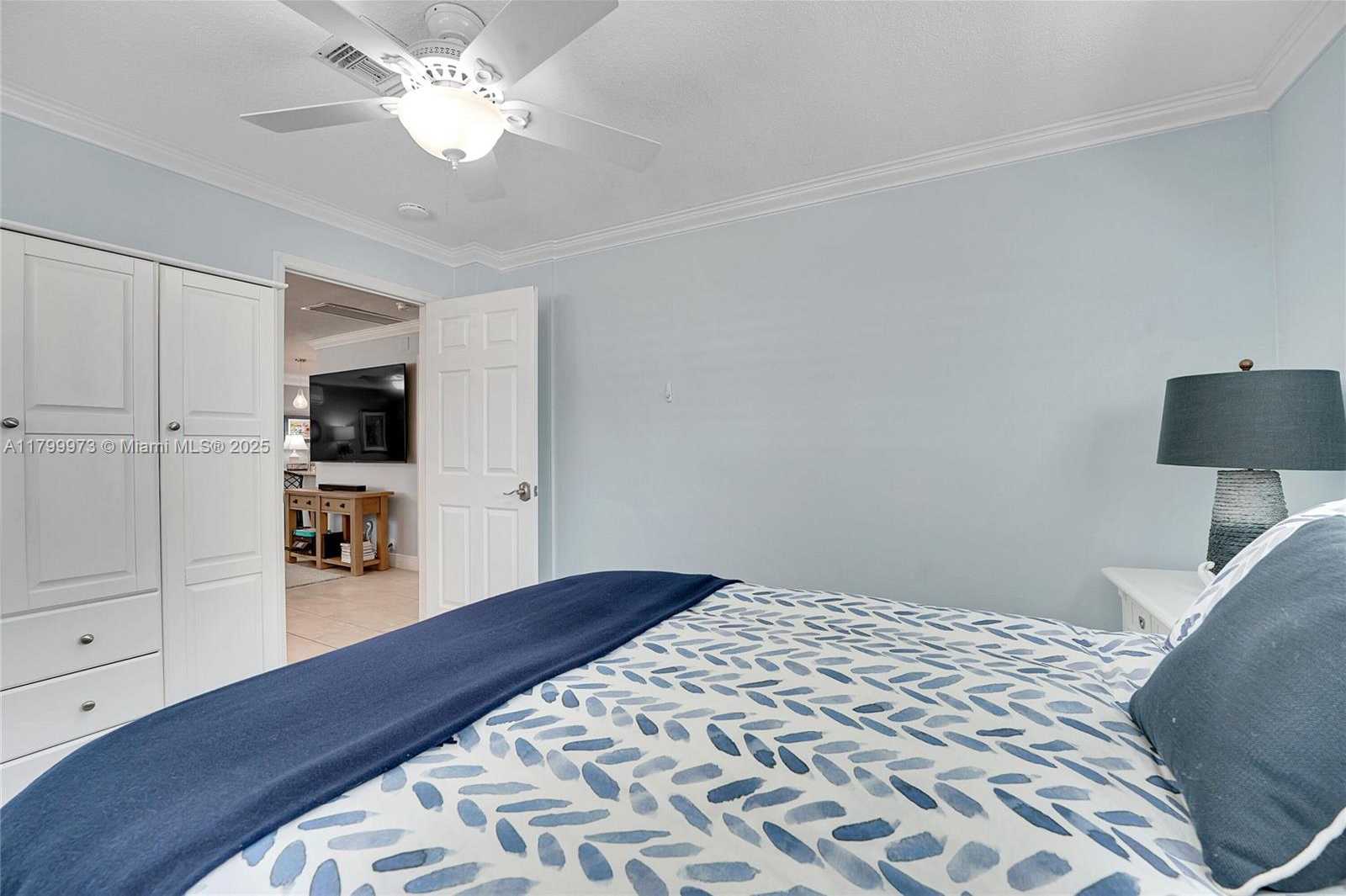 Small Image of 121 TACOMA LN, Palm Beach Shores Number 24