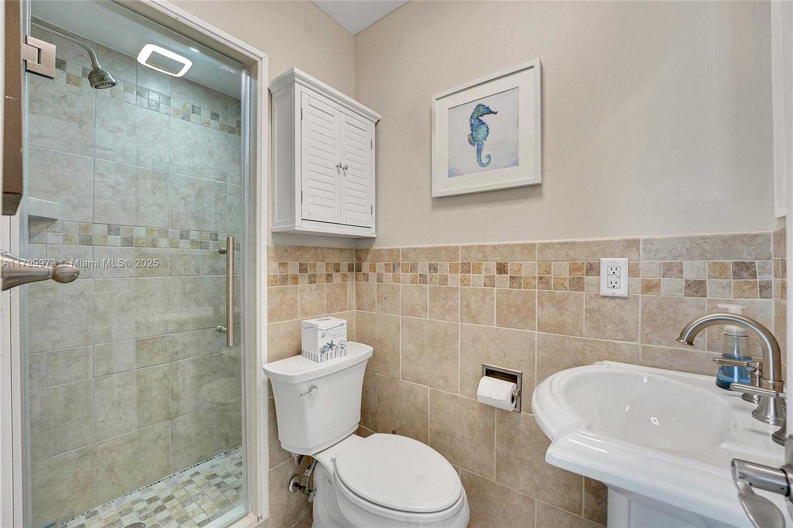 Small Image of 121 TACOMA LN, Palm Beach Shores Number 27
