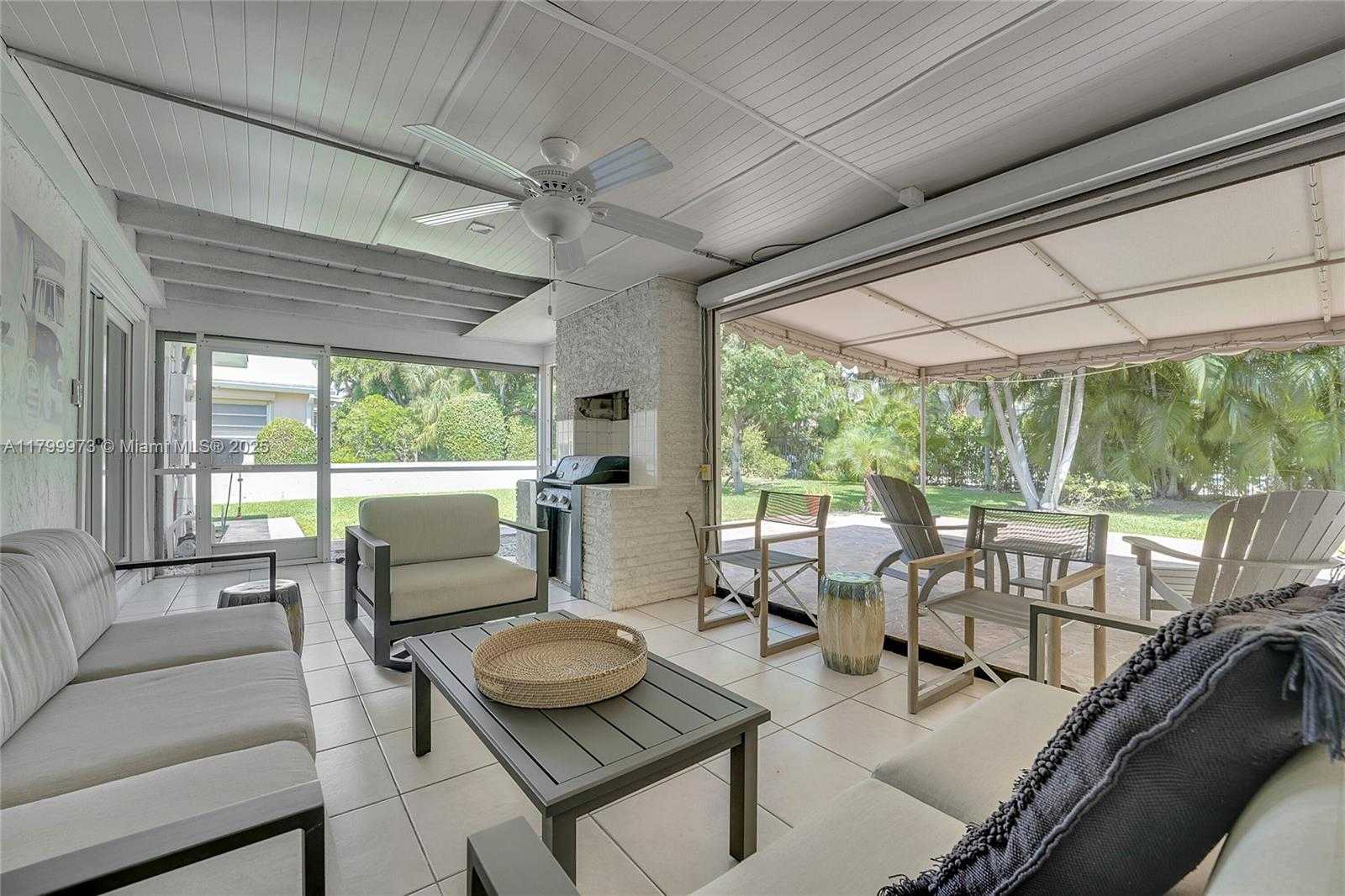 Small Image of 121 TACOMA LN, Palm Beach Shores Number 32