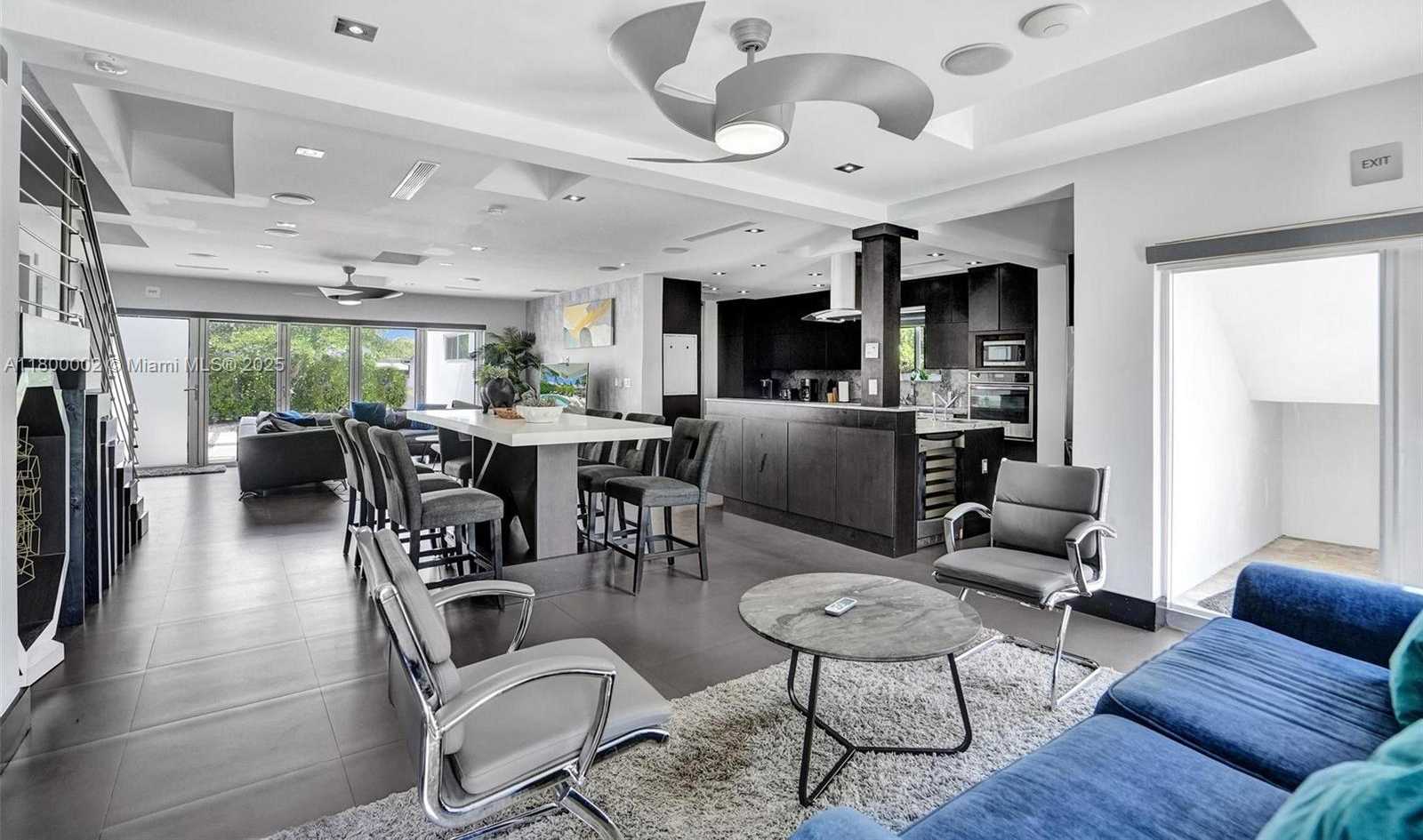 Small Image of 2612 KEY LARGO LN, Fort Lauderdale Number 16