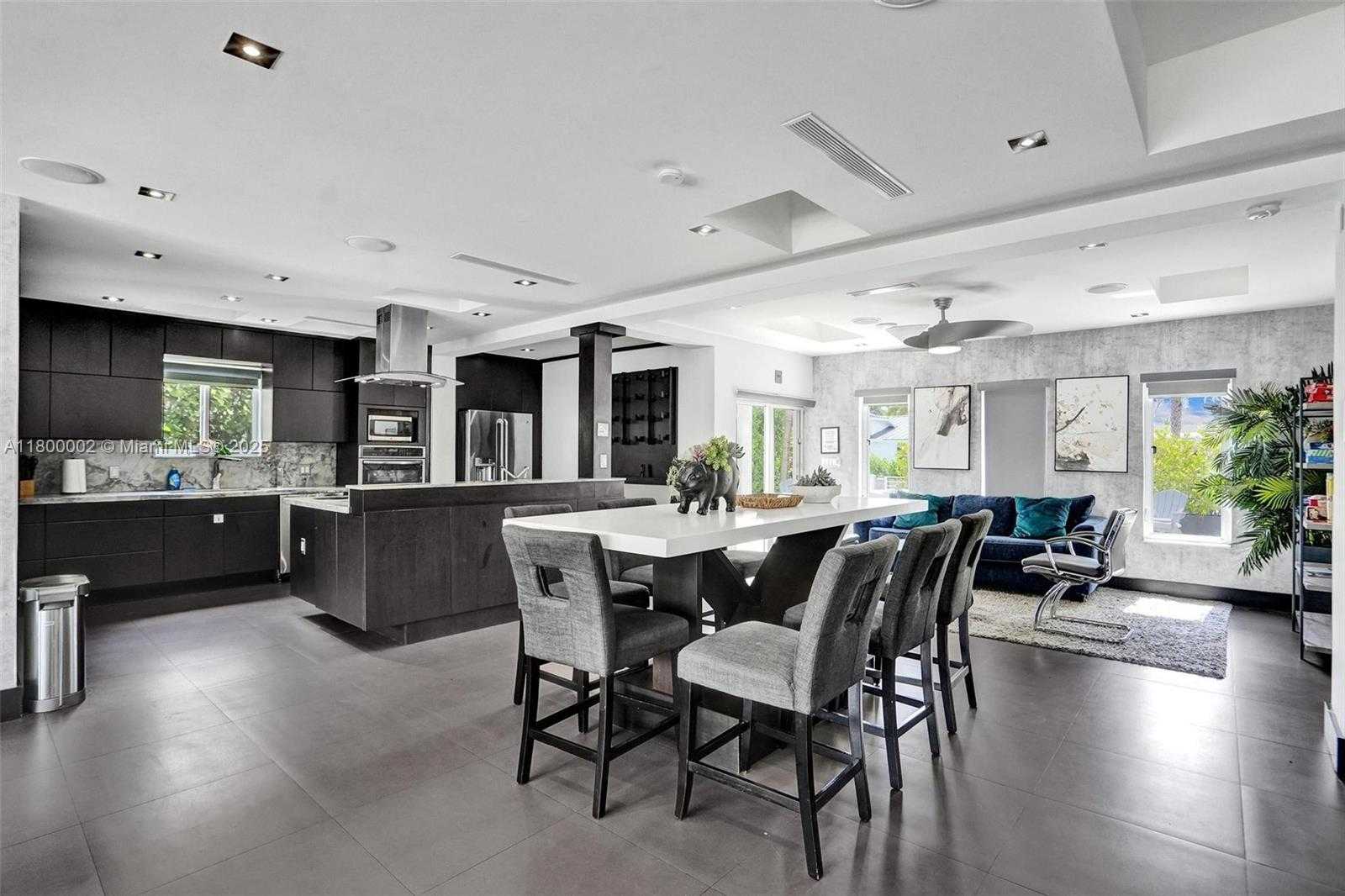 Small Image of 2612 KEY LARGO LN, Fort Lauderdale Number 18