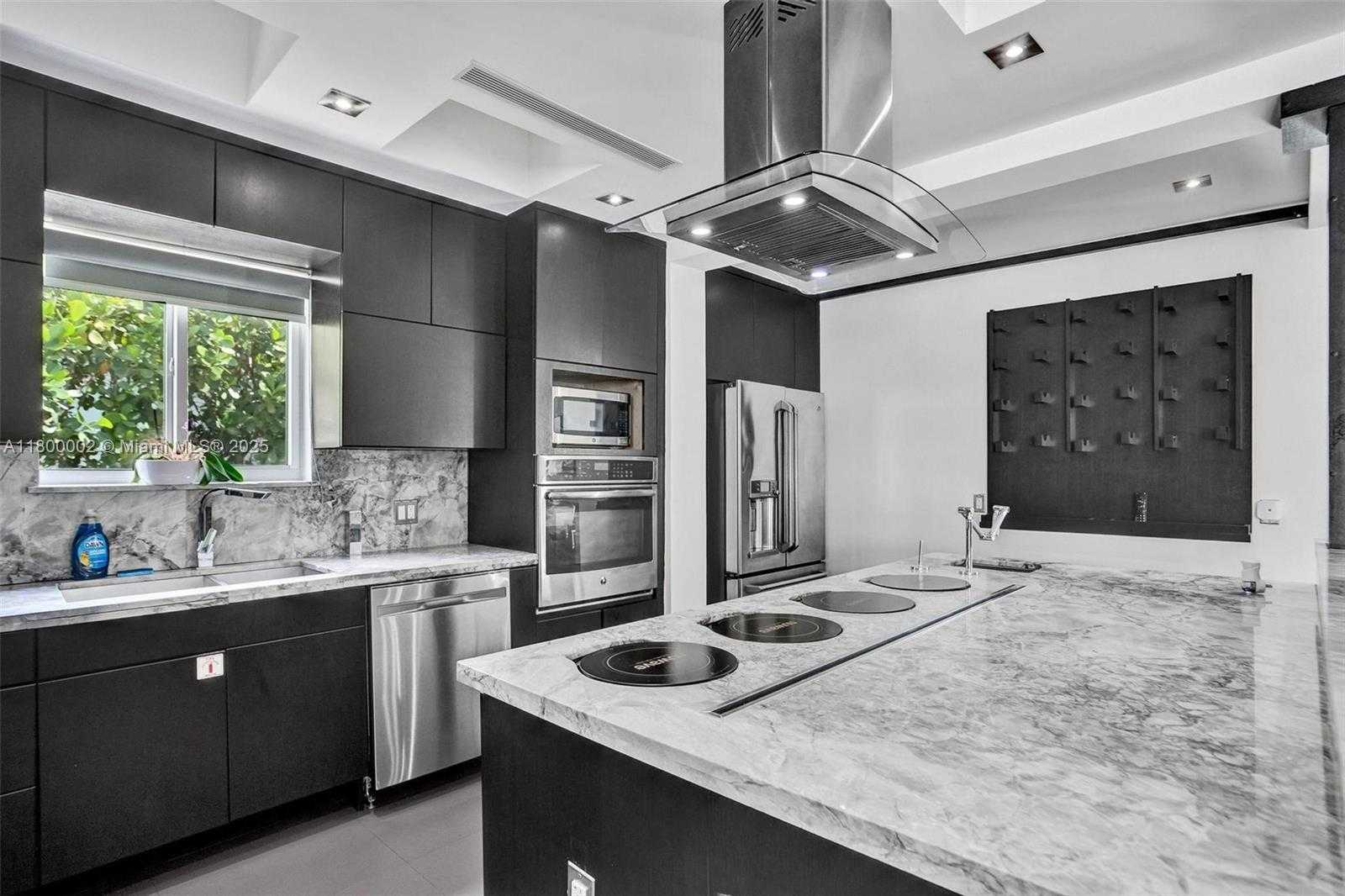 Small Image of 2612 KEY LARGO LN, Fort Lauderdale Number 22