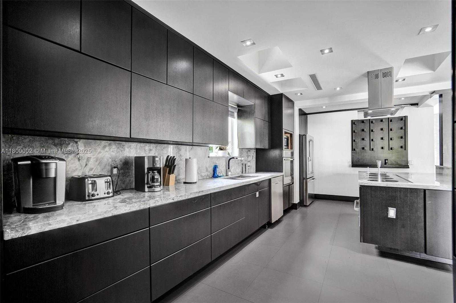 Small Image of 2612 KEY LARGO LN, Fort Lauderdale Number 26