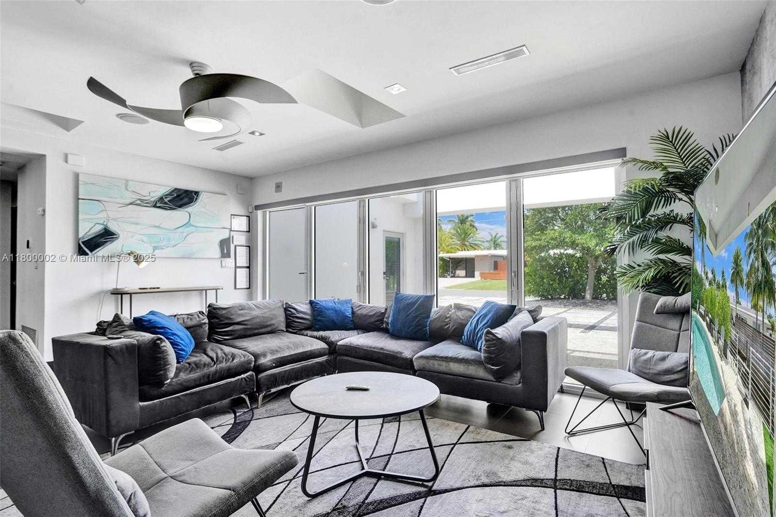 Small Image of 2612 KEY LARGO LN, Fort Lauderdale Number 31