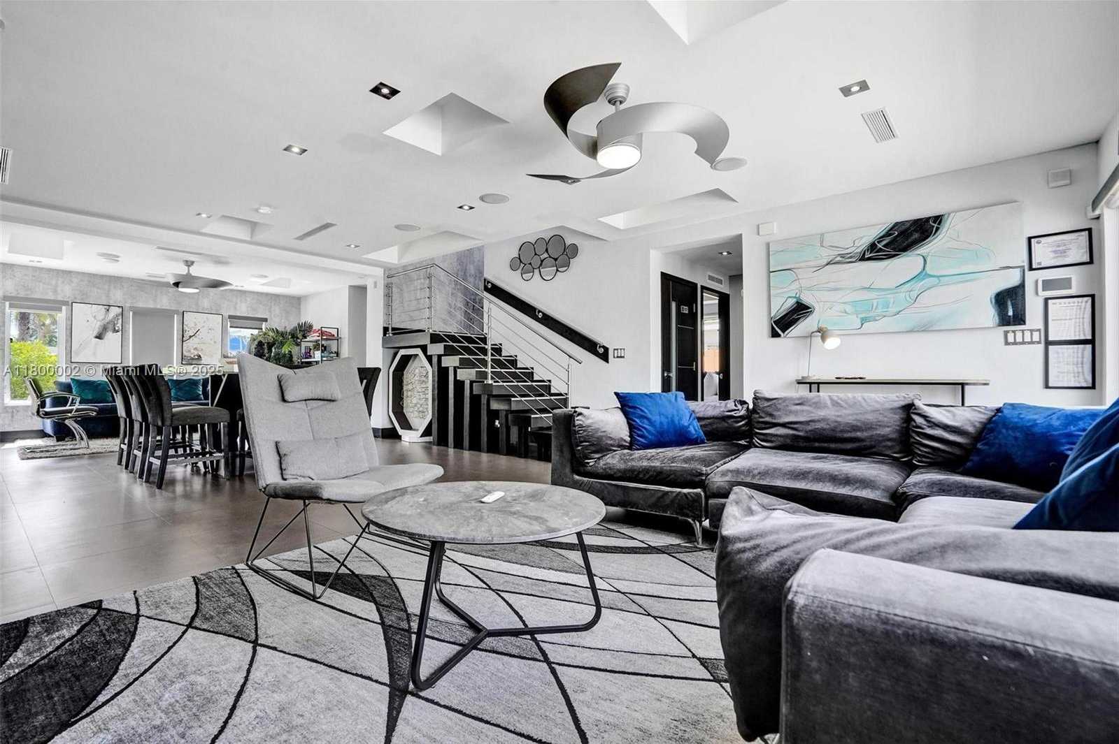 Small Image of 2612 KEY LARGO LN, Fort Lauderdale Number 32