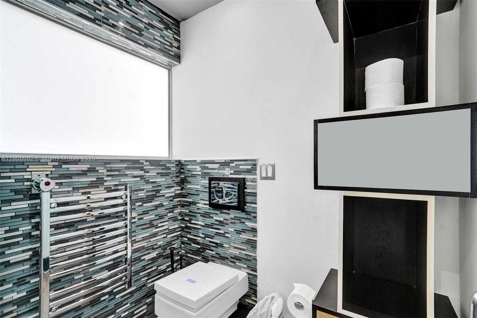 Small Image of 2612 KEY LARGO LN, Fort Lauderdale Number 45