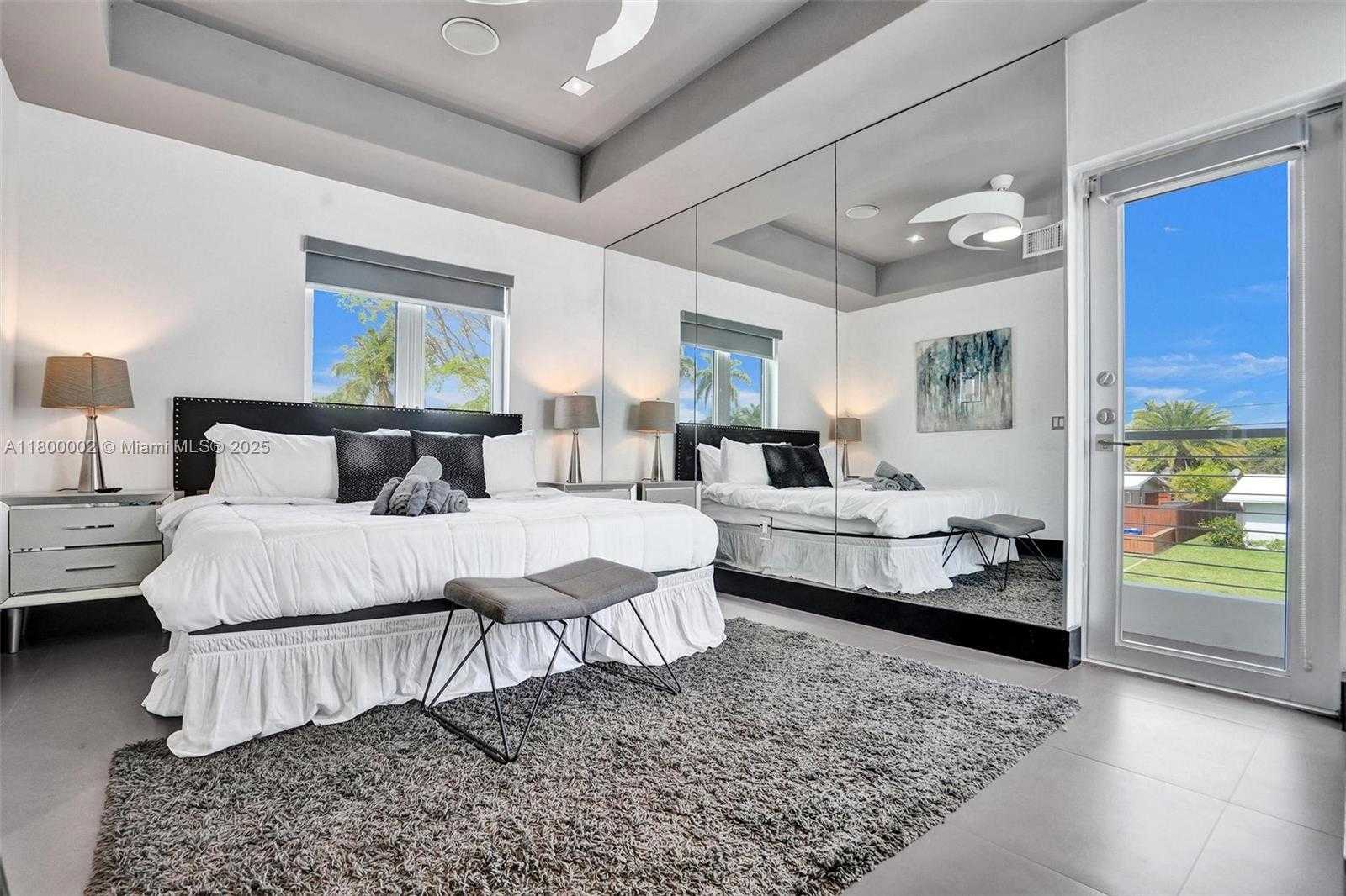 Small Image of 2612 KEY LARGO LN, Fort Lauderdale Number 48