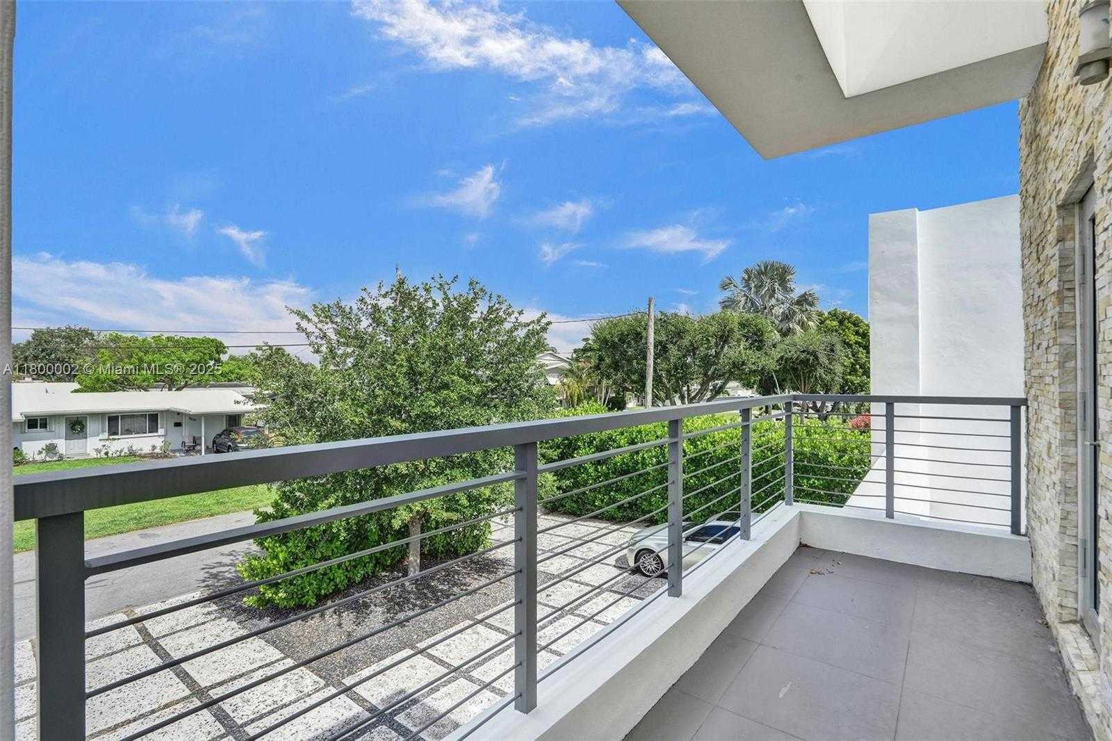 Small Image of 2612 KEY LARGO LN, Fort Lauderdale Number 53