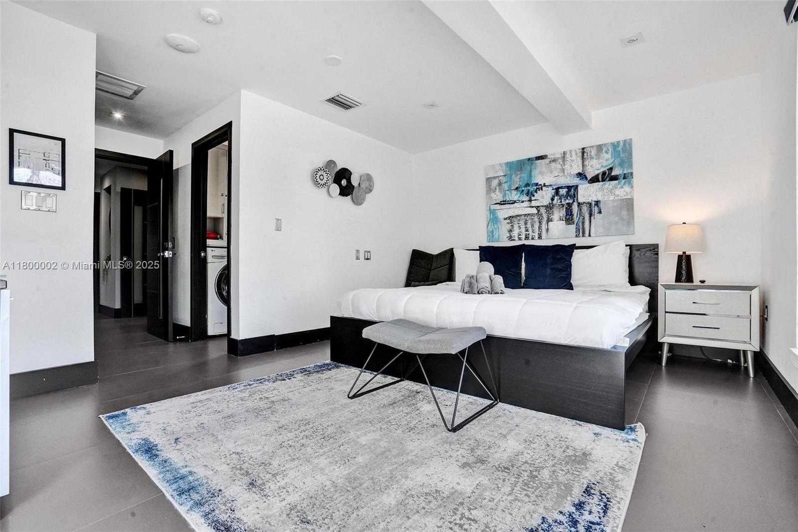 Small Image of 2612 KEY LARGO LN, Fort Lauderdale Number 54
