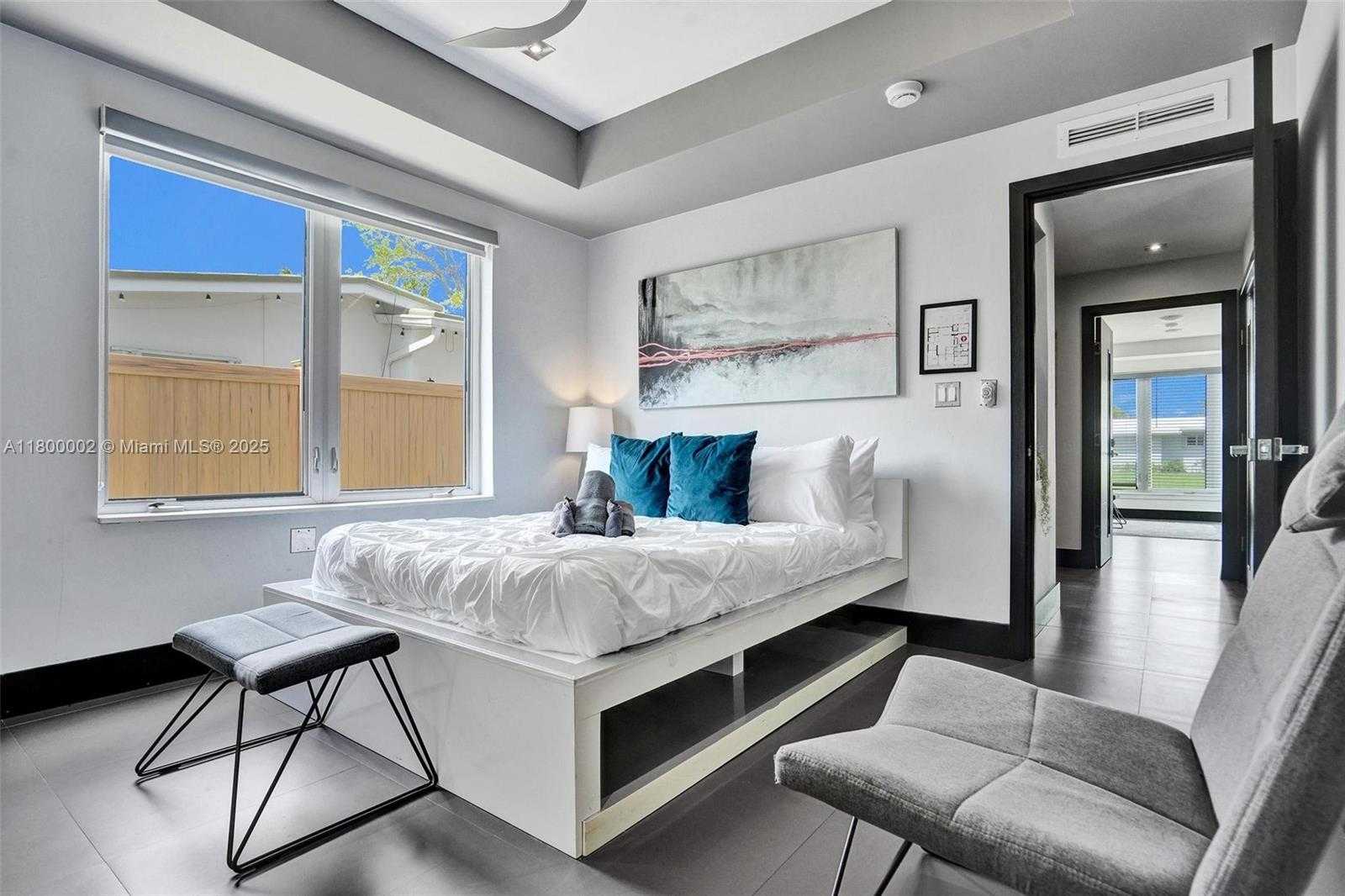 Small Image of 2612 KEY LARGO LN, Fort Lauderdale Number 60