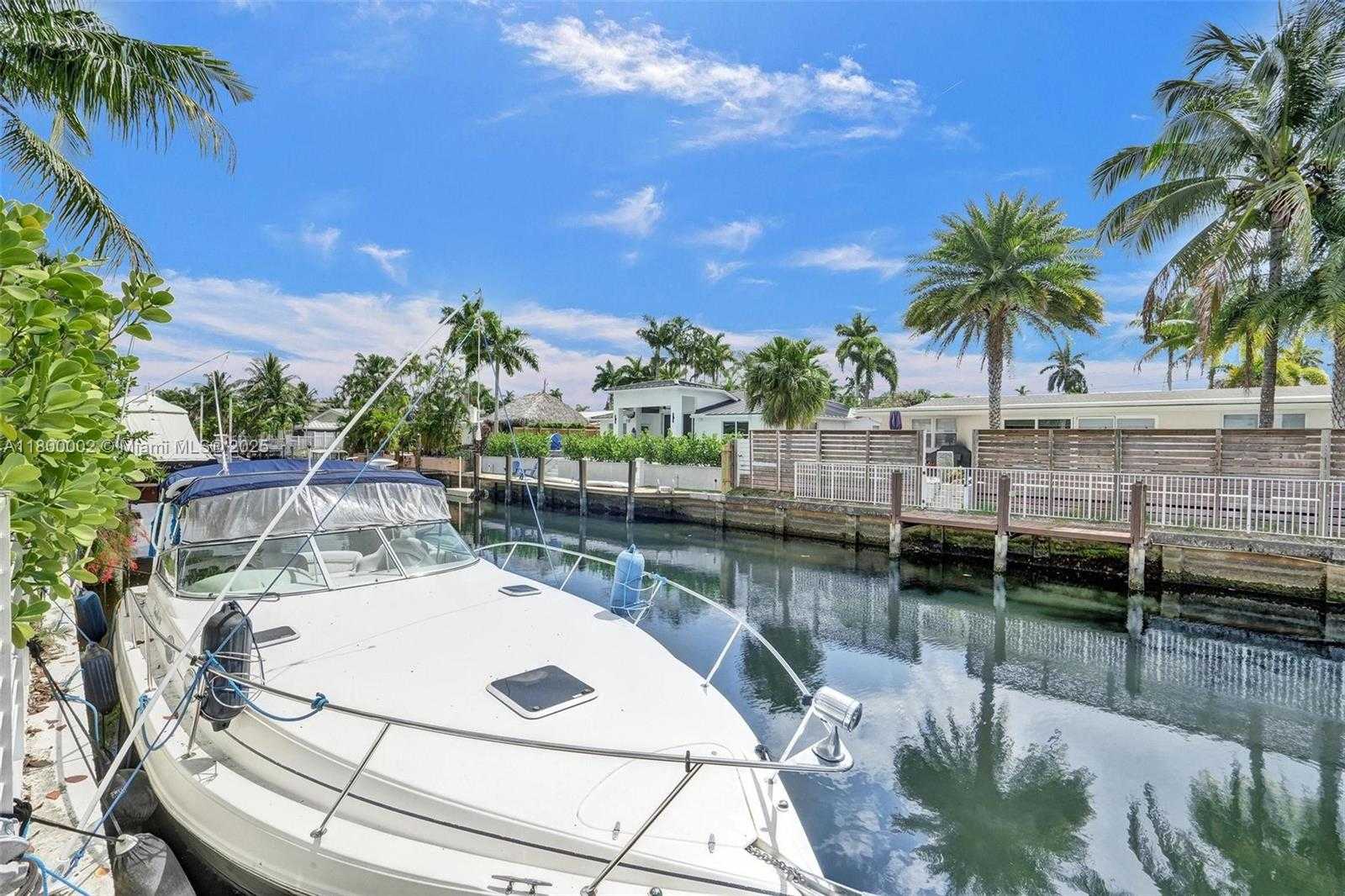 Small Image of 2612 KEY LARGO LN, Fort Lauderdale Number 71