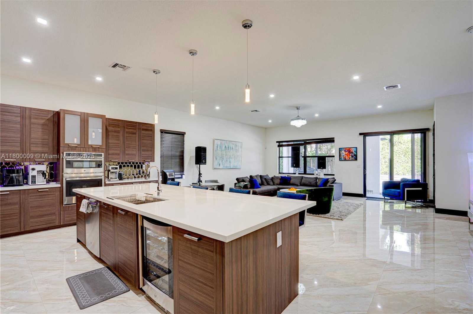 Small Image of 9015 NORTH WEST 161ST TER, Miami Lakes Number 17